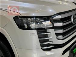 تۆیۆتا لاند کروزەر